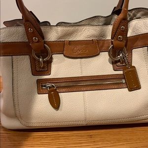 Coach classic shoulder bag